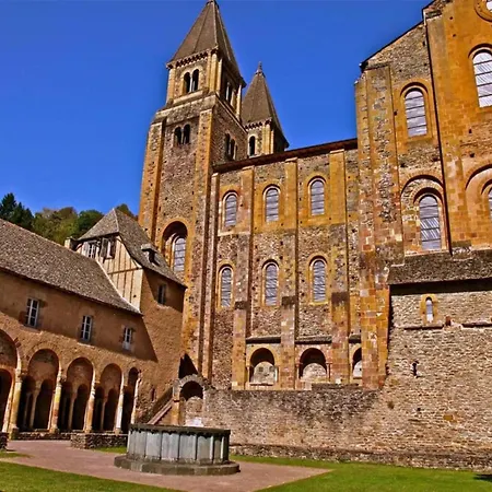 Dom wakacyjny Cozy Retreat With Shared Pool *