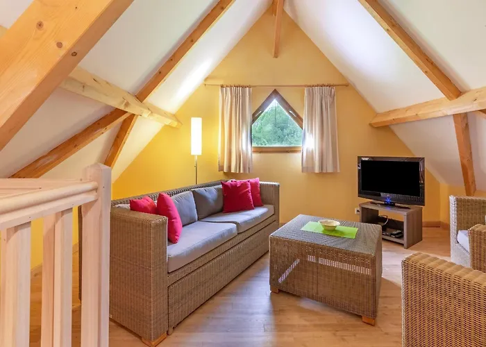 Cozy Retreat With Shared Pool Ferienhaus Lacapelle-Marival