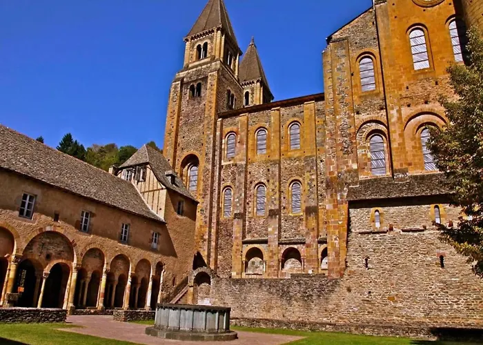 Ferienhaus Cozy Retreat With Shared Pool *