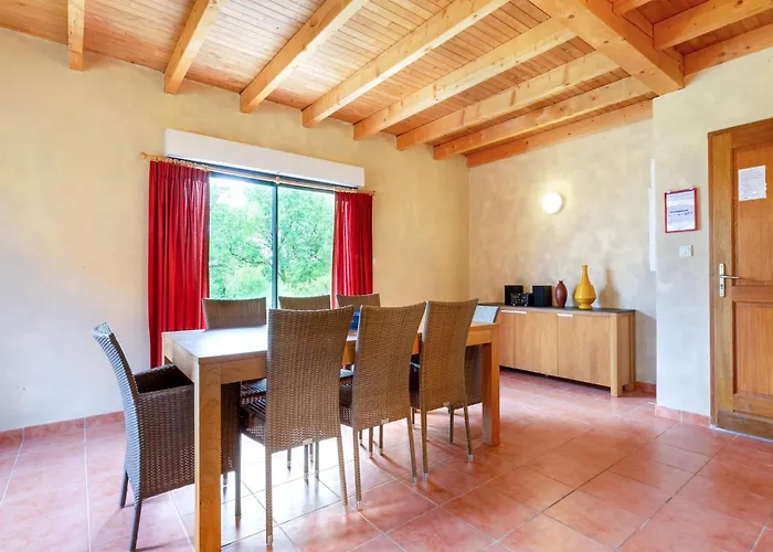 Cozy Retreat With Shared Pool Ferienhaus Lacapelle-Marival