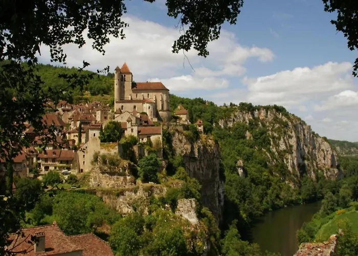 Cozy Retreat With Shared Pool Lacapelle-Marival