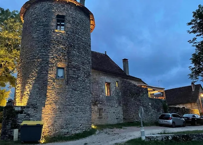 Cozy Retreat With Shared Pool Ferienhaus *